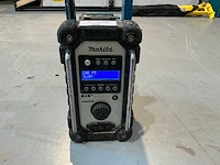 2019 makita dmr110 bouwradio - afbeelding 2 van  4