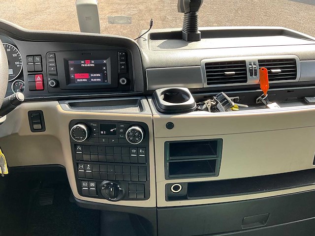 2019 man tgx 18.460 4x2 euro6 vrachtwagen - afbeelding 28 van  37