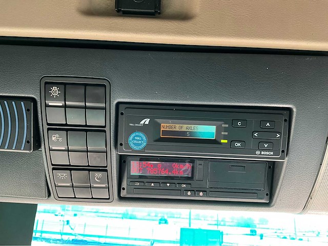 2019 man tgx 18.460 4x2 euro6 vrachtwagen - afbeelding 17 van  35