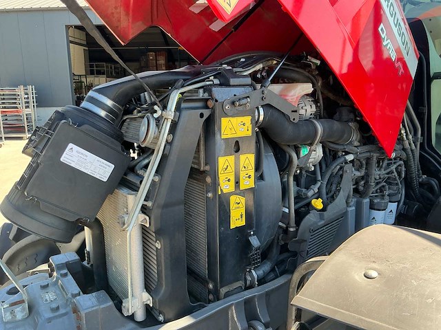 2019 massey ferguson 7718 s dyna vt vierwielaangedreven landbouwtractor - afbeelding 16 van  37
