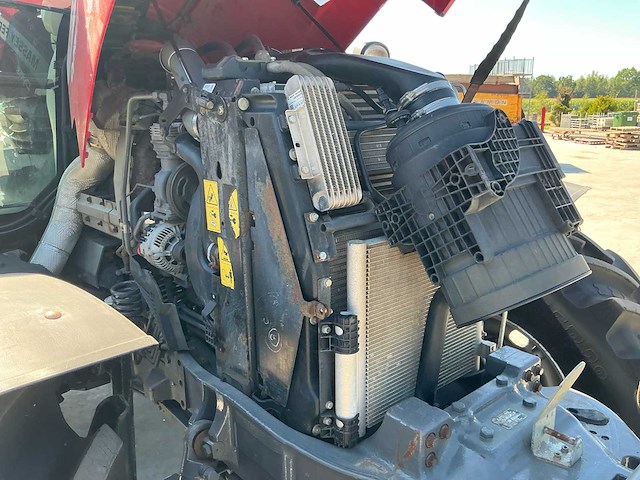 2019 massey ferguson 7718 s dyna vt vierwielaangedreven landbouwtractor - afbeelding 5 van  27