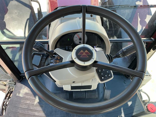 2019 massey ferguson 7718 s dyna vt vierwielaangedreven landbouwtractor - afbeelding 25 van  27