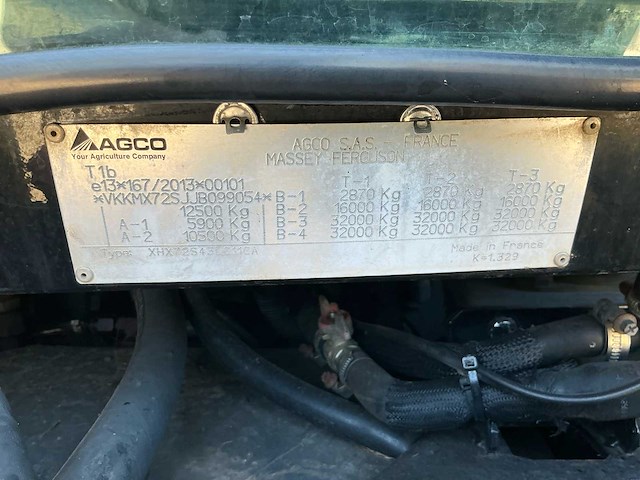 2019 massey ferguson 7718 s dyna vt vierwielaangedreven landbouwtractor - afbeelding 11 van  27