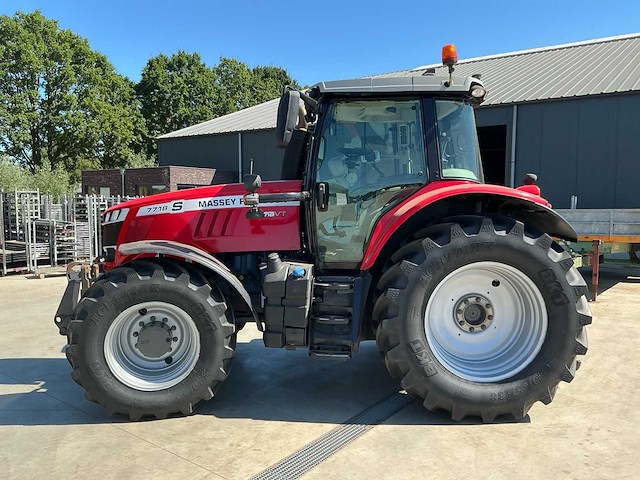 2019 massey ferguson 7718 s dyna vt vierwielaangedreven landbouwtractor - afbeelding 13 van  27