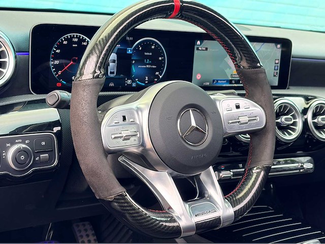 2019 mercedes-benz a-klasse 250 amg line personenauto - afbeelding 6 van  8