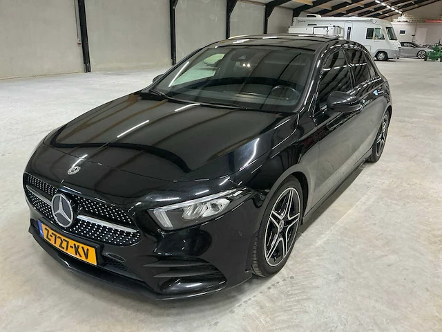2019 mercedes-benz a-klasse amg line luxe personenauto - afbeelding 8 van  21
