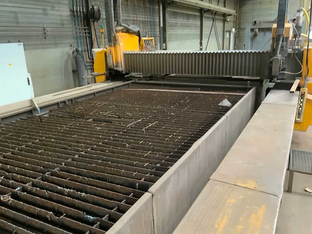2019 microstep aquacut 6001.20wp cnc hoogprecieze snijmachine - afbeelding 25 van  43