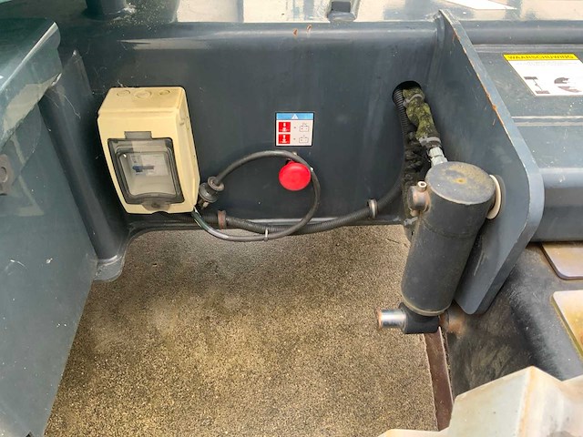 2019 nifty hr21 e 2x4 mk2 zelfrijdende kniktelescoophoogwerker - afbeelding 6 van  24