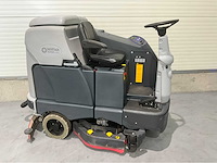 2019 nilfisk sc6500 1100d zelfrijdende opzit schrob-zuigmachine