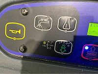 2019 nilfisk sc6500 1100d zelfrijdende opzit schrob-zuigmachine - afbeelding 18 van  18
