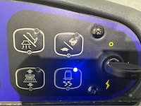 2019 nilfisk sc6500 1100d zelfrijdende opzit schrob-zuigmachine - afbeelding 2 van  18