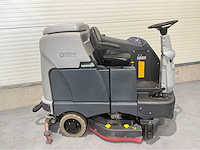 2019 nilfisk sc6500 1100d zelfrijdende opzit schrob-zuigmachine - afbeelding 13 van  18