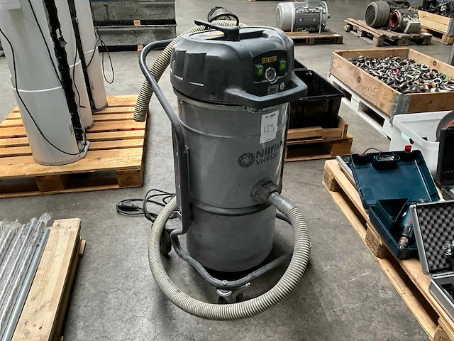 2019 nilfisk vhs120 industriële stofzuiger - afbeelding 1 van  6