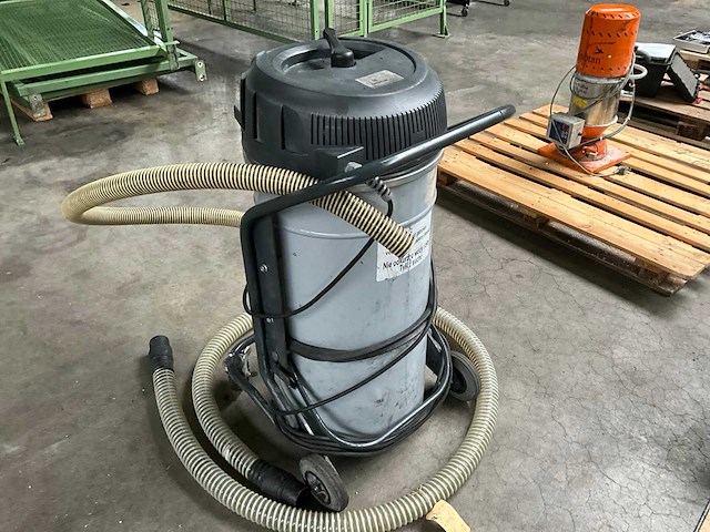 2019 nilfisk vhs120 industriële stofzuiger - afbeelding 3 van  5