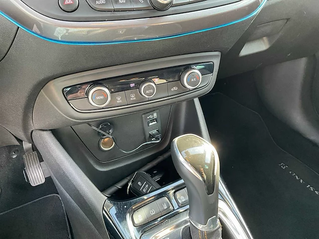 2019 opel crossland x 1.5 cdti innovation personenauto zv-242-f - afbeelding 19 van  38