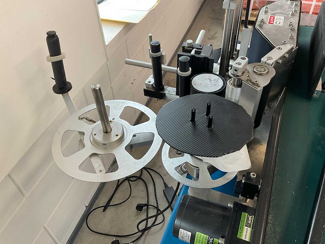 2019 pack leader elf-50 tafelmodel wrap-around labelmachine voor flessen - afbeelding 7 van  11