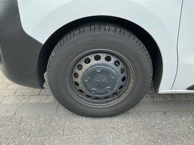 2019 peugeot expert 231c2.0bluehdi120pre bedrijfswagen - afbeelding 18 van  19