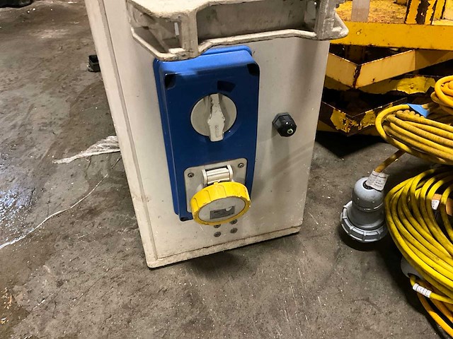 2019 prolectric pro track set accu straatverlichting - afbeelding 9 van  11