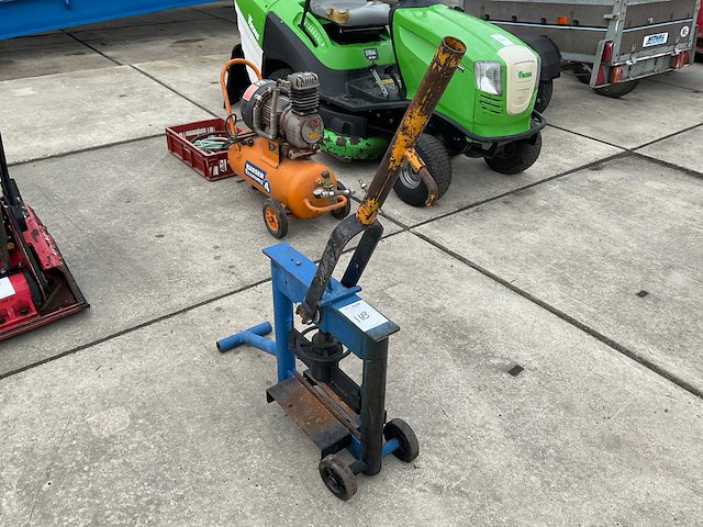 2019 scheppach hsc130 stenenknipper - afbeelding 2 van  5