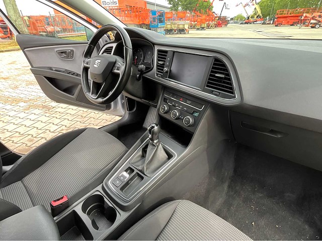 2019 seat leon st 1.6 tdi style bns i. personenauto - afbeelding 4 van  31