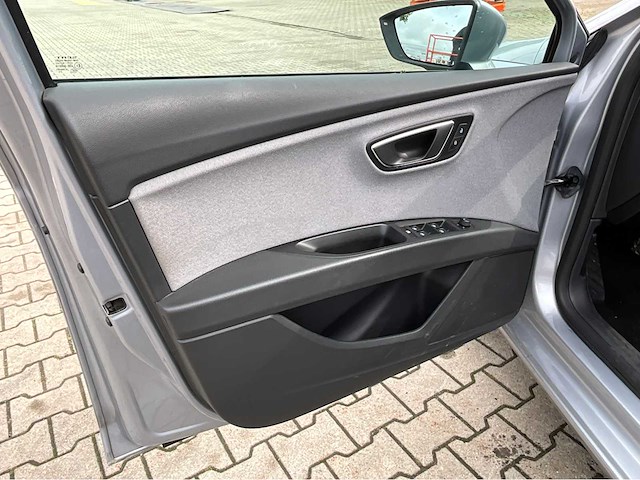 2019 seat leon st 1.6 tdi style bns i. personenauto - afbeelding 9 van  31