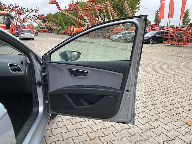 2019 seat leon st fl leon st fl 1.6 business intense personenauto - afbeelding 25 van  49