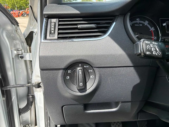 2019 skoda octavia combi 1.0 tsi bns edition personenauto - afbeelding 8 van  50