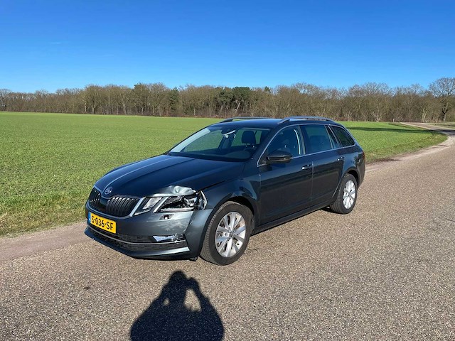 2019 skoda octavia combi 1.6 tdi grt style personenauto - afbeelding 1 van  17