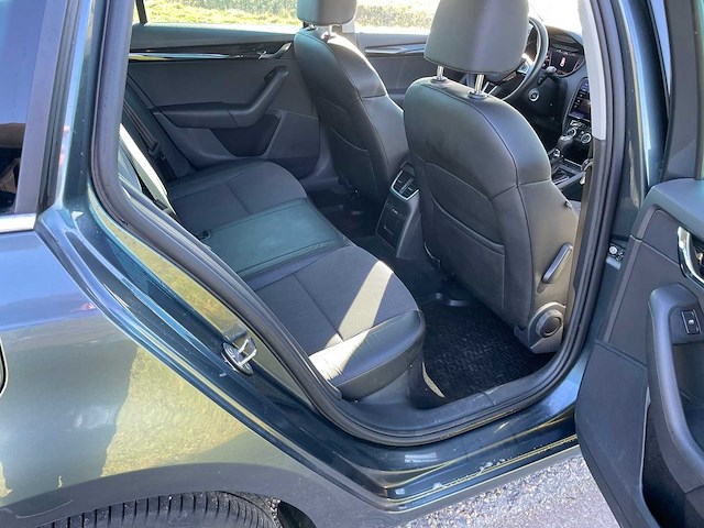 2019 skoda octavia combi 1.6 tdi grt style personenauto - afbeelding 9 van  17