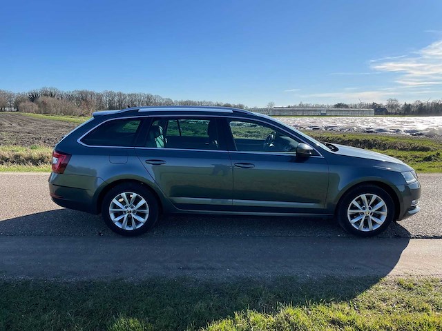 2019 skoda octavia combi 1.6 tdi grt style personenauto - afbeelding 20 van  22