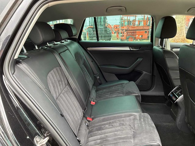 2019 skoda superb combi 2.0 business edition personenauto - afbeelding 25 van  46