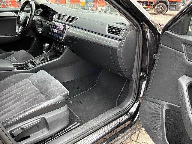 2019 skoda superb combi 2.0 business edition personenauto - afbeelding 27 van  46
