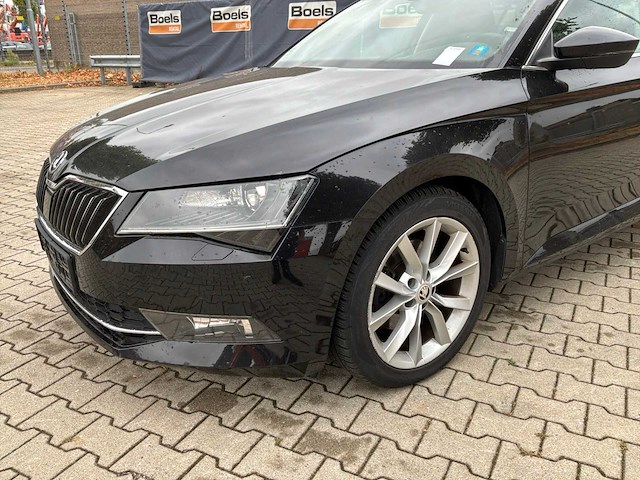 2019 skoda superb combi 2.0 business edition personenauto - afbeelding 29 van  46