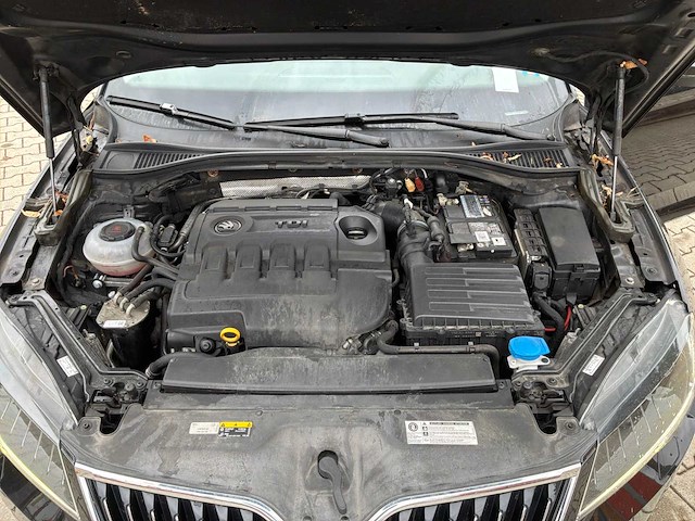 2019 skoda superb combi 2.0 business edition personenauto - afbeelding 35 van  46
