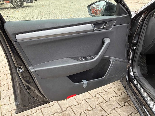 2019 skoda superb combi 2.0 business edition personenauto - afbeelding 46 van  46