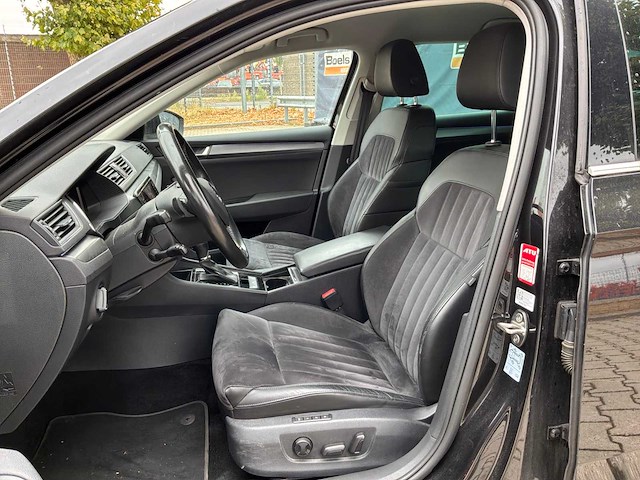 2019 skoda superb combi 2.0 business edition personenauto - afbeelding 4 van  48
