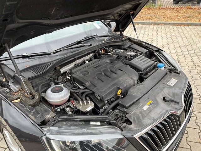 2019 skoda superb combi 2.0 business edition personenauto - afbeelding 37 van  48