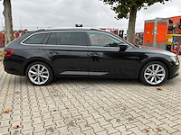 2019 skoda superb combi 2.0 business edition personenauto - afbeelding 32 van  48