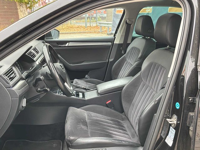 2019 skoda superb hb 2.0 tdi premium edition personenauto - afbeelding 4 van  49