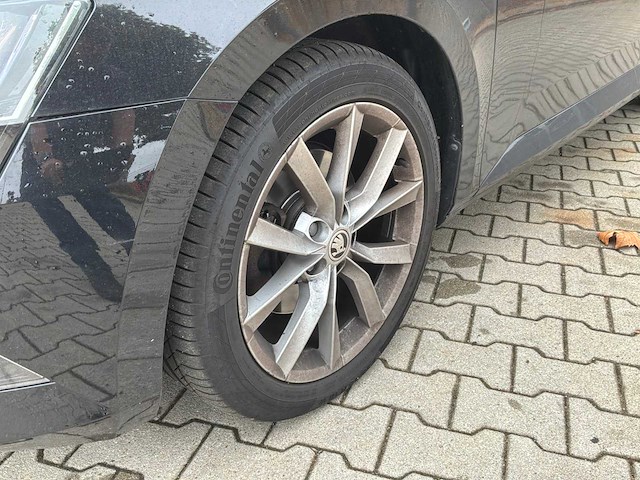 2019 skoda superb hb 2.0 tdi premium edition personenauto - afbeelding 39 van  49