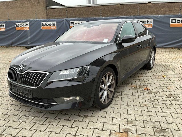 2019 skoda superb hb 2.0 tdi premium edition personenauto - afbeelding 1 van  44