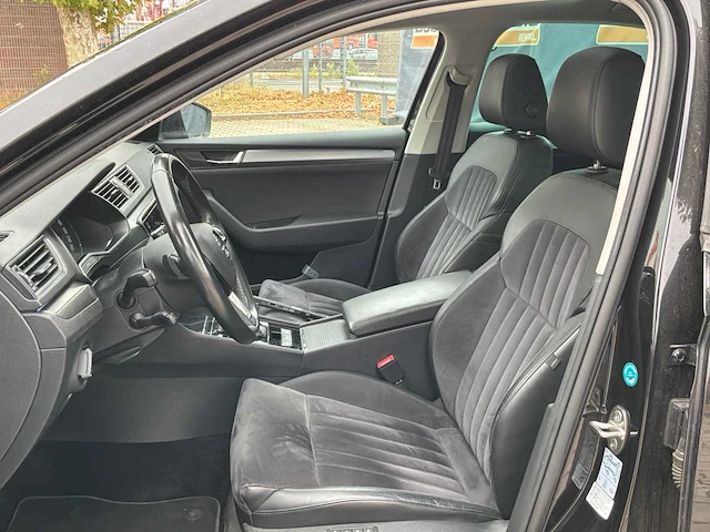 2019 skoda superb hb 2.0 tdi premium edition personenauto - afbeelding 4 van  41