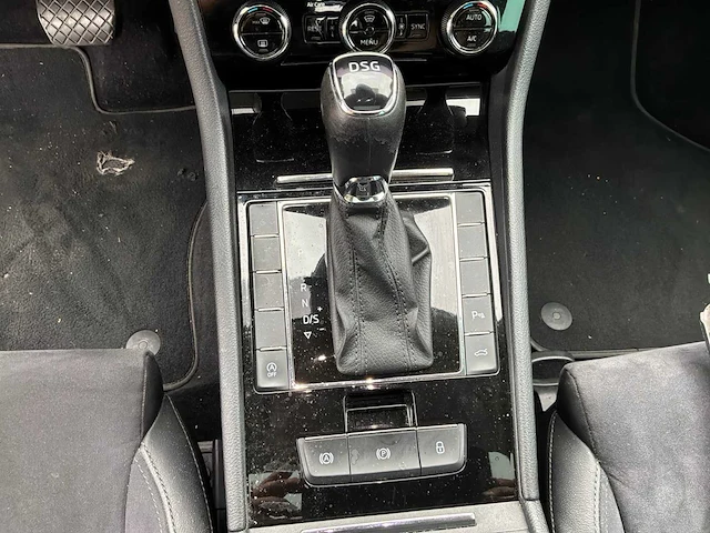 2019 skoda superb hb 2.0 tdi premium edition personenauto - afbeelding 33 van  41