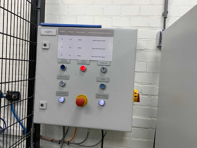 2019 softeco ece r-43 magnetische glas drop ball testmachine met qa data logger - afbeelding 4 van  15