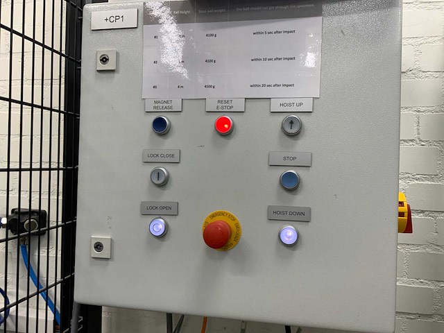 2019 softeco ece r-43 magnetische glas drop ball testmachine met qa data logger - afbeelding 6 van  15