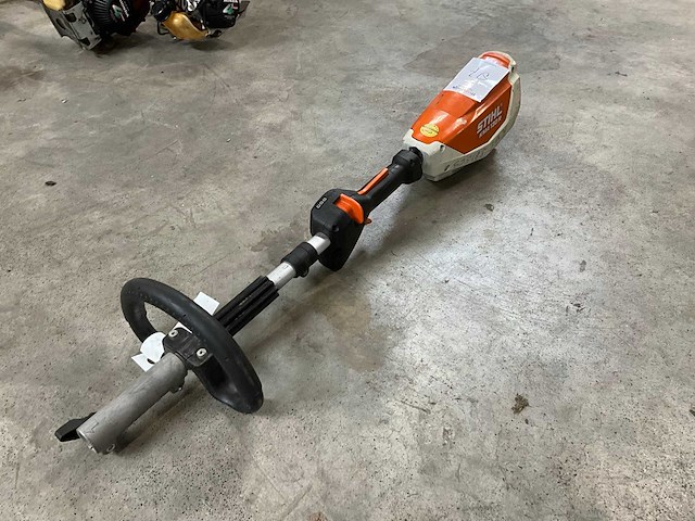 2019 stihl kma 130r combimotor - afbeelding 1 van  4