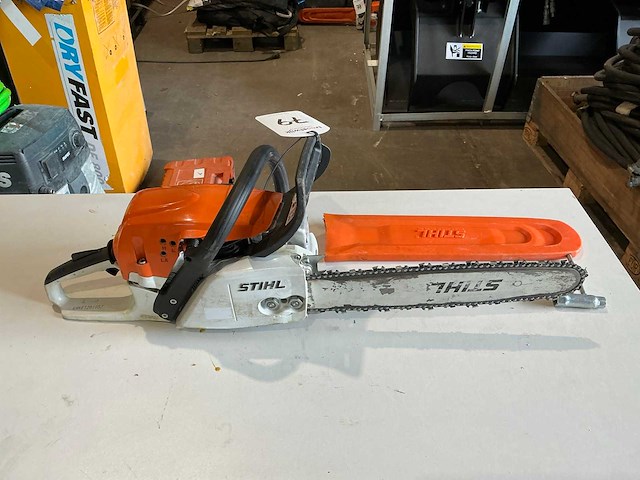 2019 stihl ms271 kettingzaag - afbeelding 3 van  4