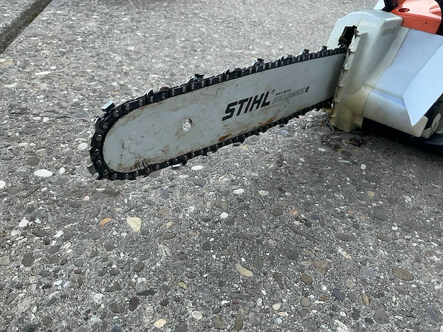 2019 stihl msa 220c kettingzaag en lader - afbeelding 6 van  9