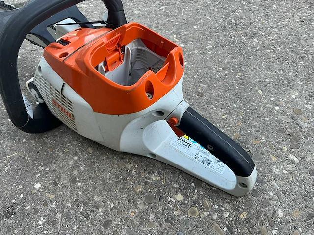 2019 stihl msa 220c kettingzaag - afbeelding 5 van  7