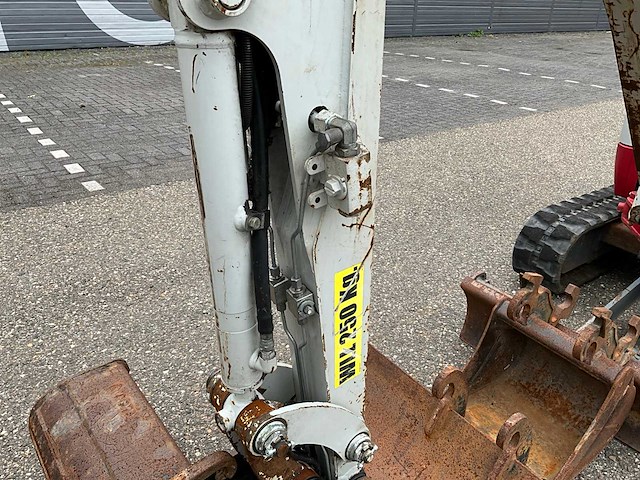 2019 takeuchi tb216 minigraafmachine - afbeelding 13 van  36